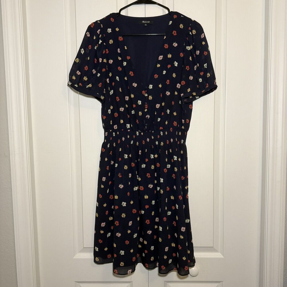 Madewell Floral Smocked Button-Front Midi Dress Chiffon Deep V Size Medium